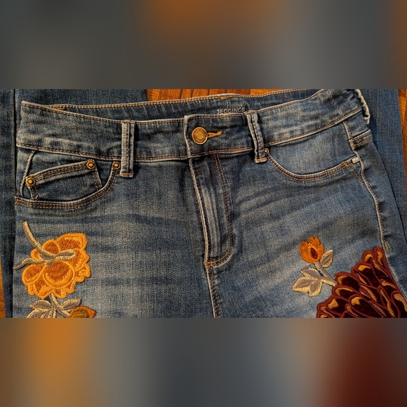 Chico's Floral Embroidered Jeggings Skinny Women's Jeans Size 4R - Picture 3 of 6